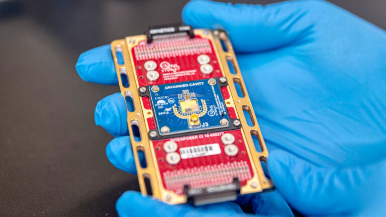 breakthrough-in-quantum-computing-millions-of-qubits-on-a-chip