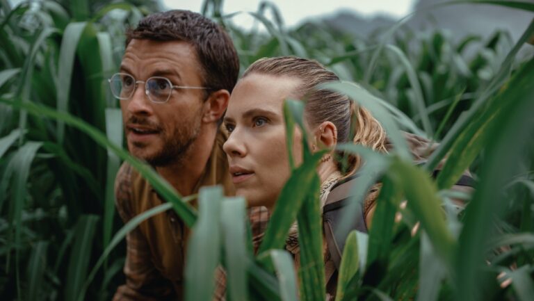 jurassic-world-rebirth-a-nostalgic-roar-with-new-twists