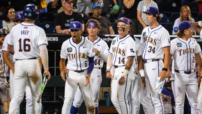 lsu-coastal-carolina-clash-in-college-world-series-opener