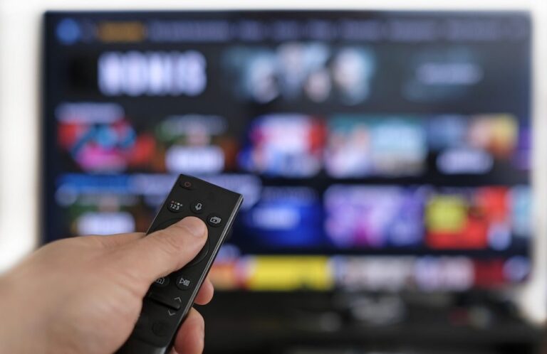 netflix-to-air-traditional-broadcast-channels-in-france-by-next-summer