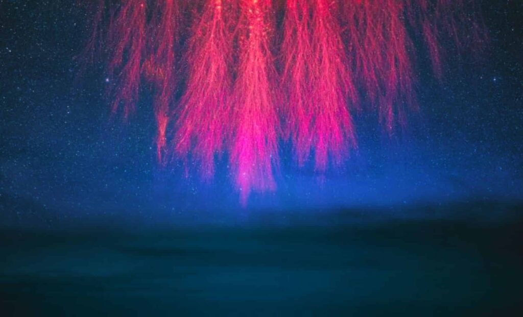 red-sprite-lightning-illuminates-himalayan-skies