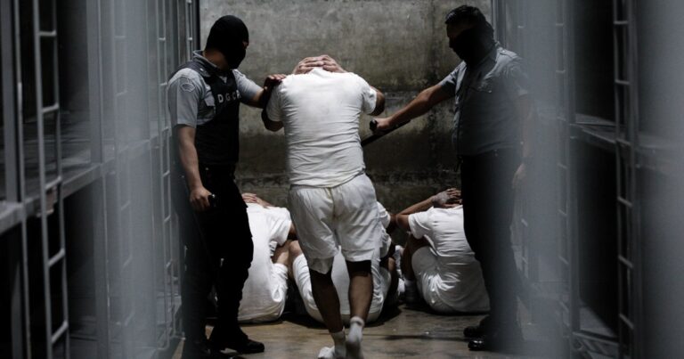 venezuelan-deported-to-el-salvador-prison-amid-health-concerns