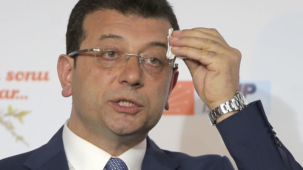 arrest-of-three-turkish-mayors-highlights-political-tensions