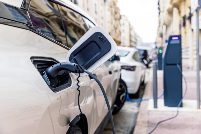controversial-bill-threatens-us-tech-and-solar-industries