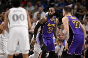 NBA: Los Angeles Lakers at Dallas Mavericks