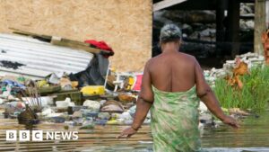 tuvalu-citizens-flock-to-apply-for-australia-s-climate-change-visa